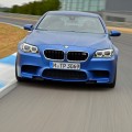2014-BMW-M5-F10-LCI-Competition-Paket-Frozen-Blue-02
