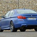 2014-BMW-M5-F10-LCI-Competition-Paket-Frozen-Blue-10