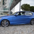 2015-BMW-1er-F20-LCI-Facelift-M-Sportpaket-Estoril-Blau-11