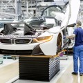 Blick in die Montage des Hybrid-Sportwagens BMW i8 im Werk Leipzig. Endmontage.