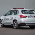 2016-Formel-E-BMW-X5-xDrive40e-Rescue-Car-02
