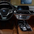 BMW-7er-G12-750Li-xDrive-Individual-Almandinbraun-Langversion-Interieur-IAA-2015-LIVE-10