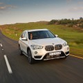 2015-BMW-X1-xDrive25i-F48-xLine-Weiss-09