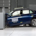 BMW-3er-F30-IIHS-Small-Overlap-Crashtest-01