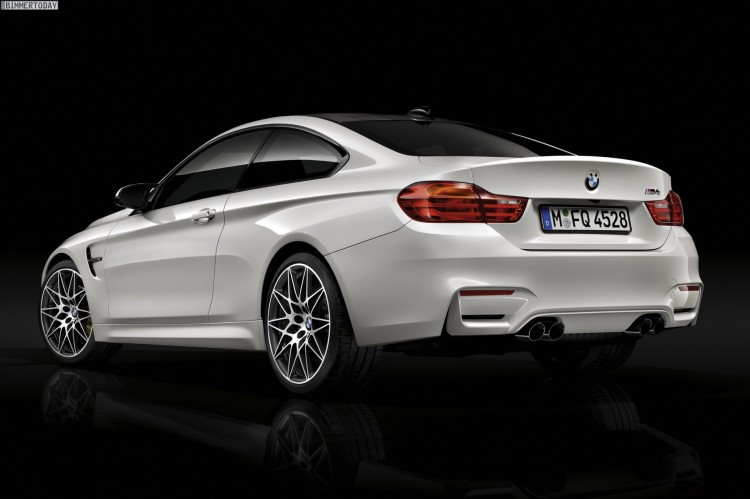 BMW-M4-Competition-Paket-F82-450-PS-02