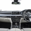 BMW-X5-xDrive40e-M-Sportpaket-F15-UK-24