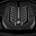 BMW-M760Li-xDrive-G12-V12-7er-Genf-2016-07