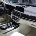 BMW-M760Li-G12-xDrive-V12-Excellence-7er-Individual-Interieur-Genf-2016-Live-03