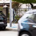 BMW-i-Light-and-Charge-Laterne-Ladesaeule-03