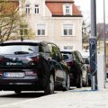 BMW-i-Light-and-Charge-Laterne-Ladesaeule-04