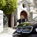 BMW-i-Light-and-Charge-Laterne-Ladesaeule-08