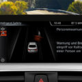 BMW-3er-Fussgaenger-Assistenzsystem-Display