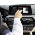 2017-BMW-5er-G30-M-Sportpaket-Innenraum-13