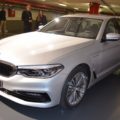 2017-BMW-530e-G30-Plug-in-Hybrid-5er-02
