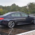 2017-BMW-M550i-G30-M-Performance-V8-04