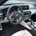 2017-BMW-M550i-G30-M-Performance-V8-13