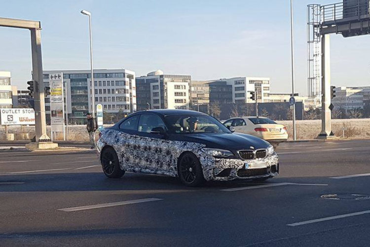 BMW-M2-CS-2018-Erlkoenig-Garching-02
