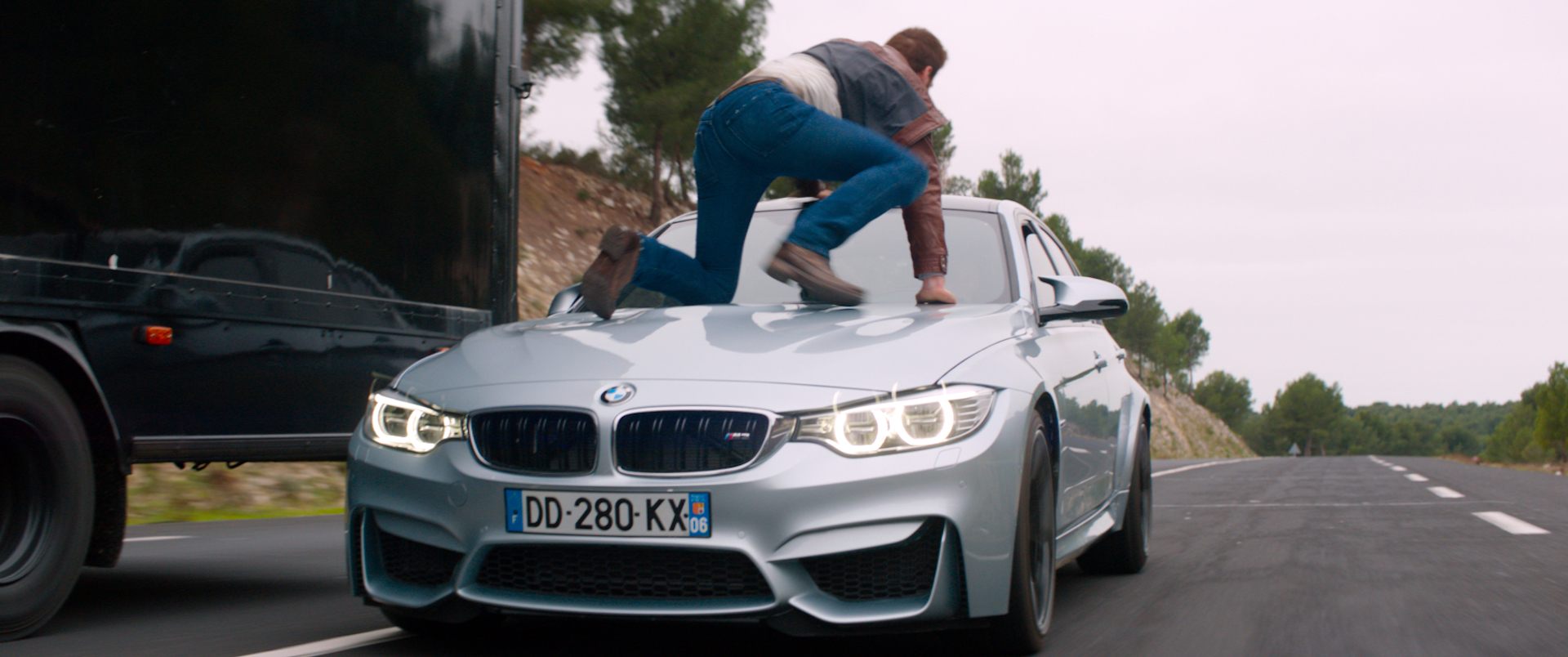 Trailer-zu-Overdrive-Action-Kino-mit-dem-BMW-M3