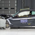 BMW-2er-F22-Crashtest-IIHS-2014-USA-Sicherheit-Crash-Test-12
