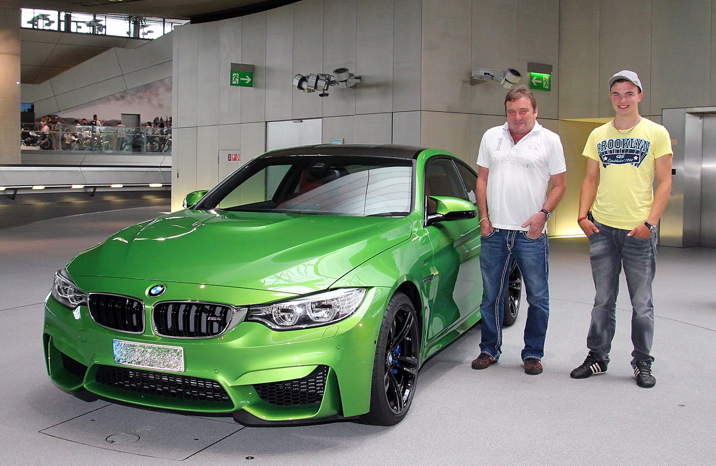 BMW-M4-Java-Gruen-F82-Individual-Java-Green-BMW-Welt-Abholung.jpg