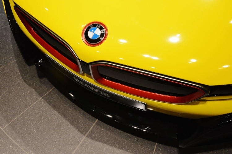 BMW-i8-Gelb-Folierung-04