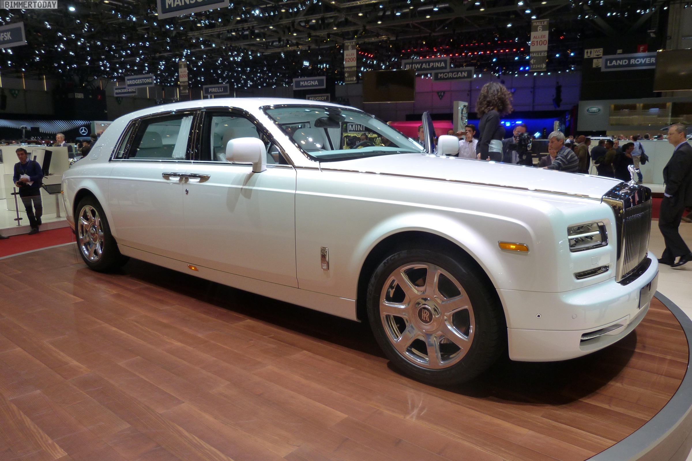 Genfer Autosalon 2015 Rolls Royce Serenity Phantom Ewb