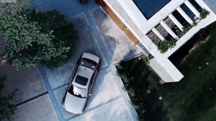 2017-BMW-5er-G30-Remote-View-3D-02