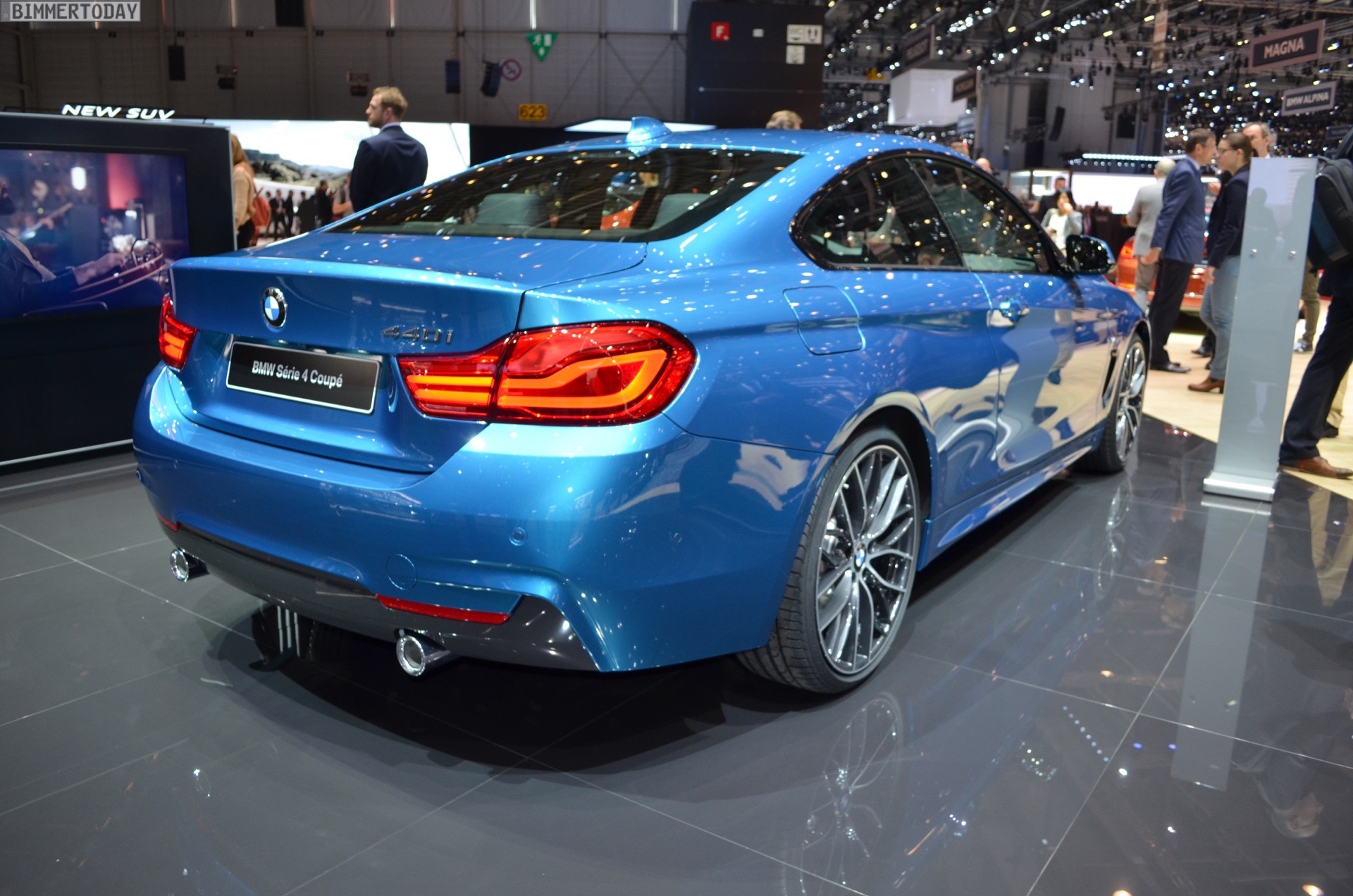 Genf 2017: BMW 4er Facelift als 440i F32 in Snapper Rocks Blue