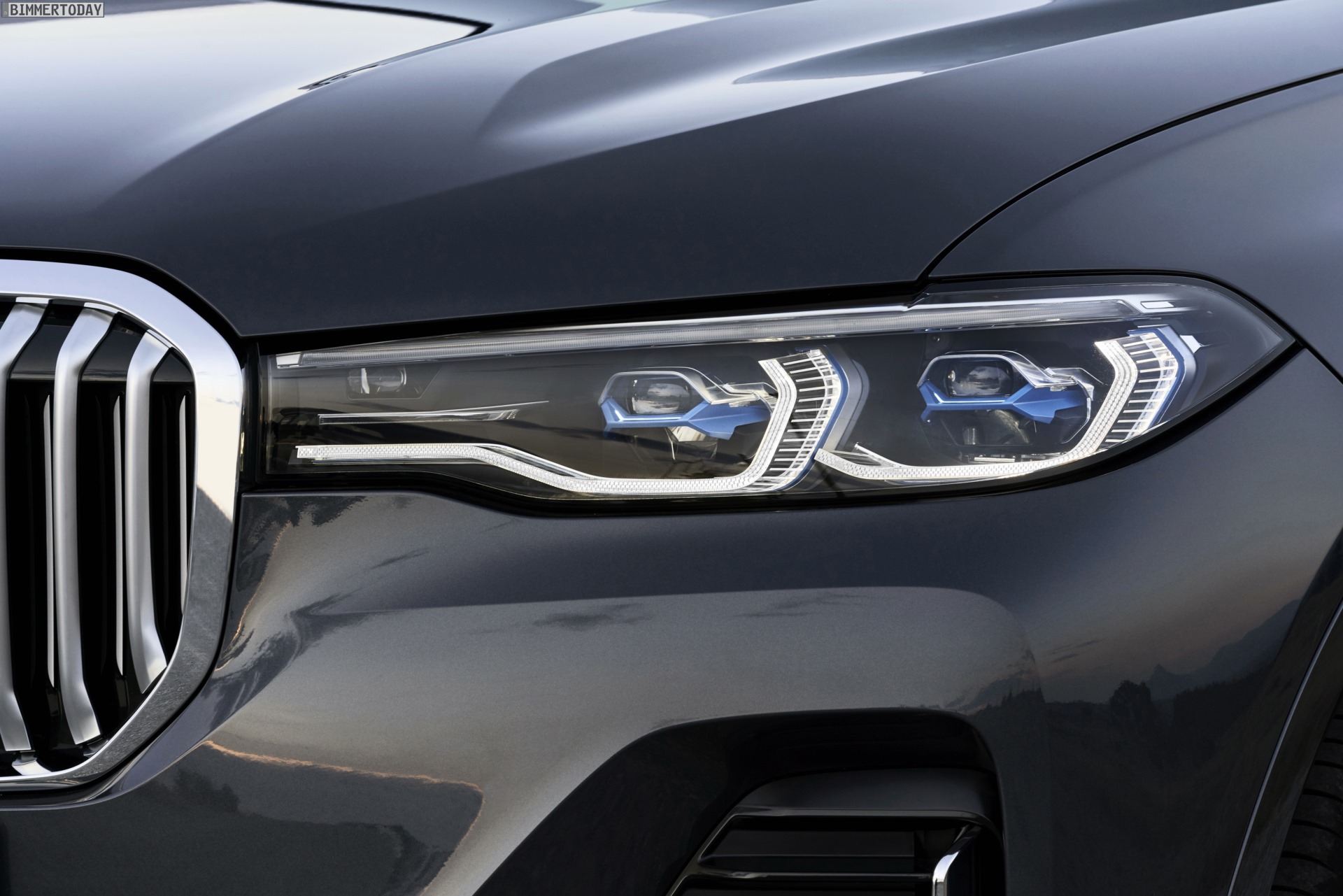 2019-BMW-X7-G07-Design-Pure-Excellence-L