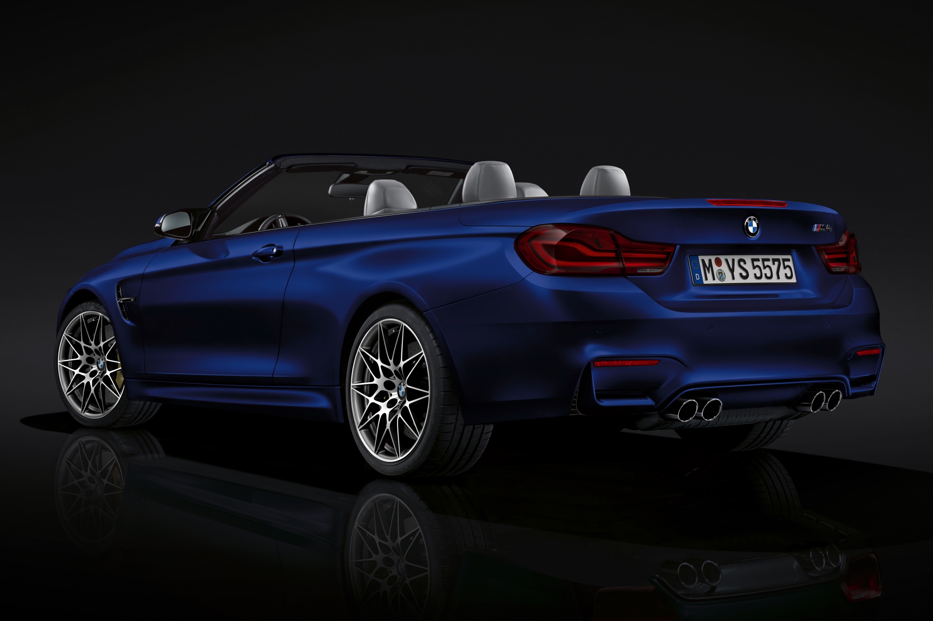 2019-BMW-M4-Facelift-abgedunkelte-Rueckleuchten-dark-tail-lights-14.jpg