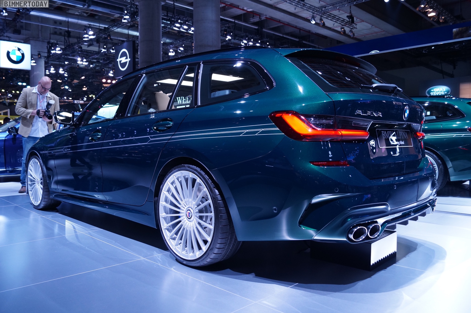 IAA-2019-BMW-Alpina-B3-Touring-G21-LIVE-03.jpg