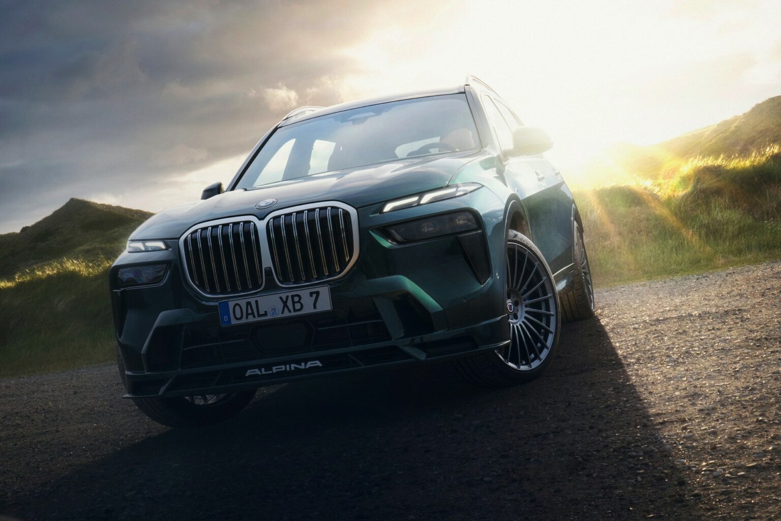 BMW Alpina XB7 Facelift: Mehr Fotos vom Edel-X7 in Alpinagrün
