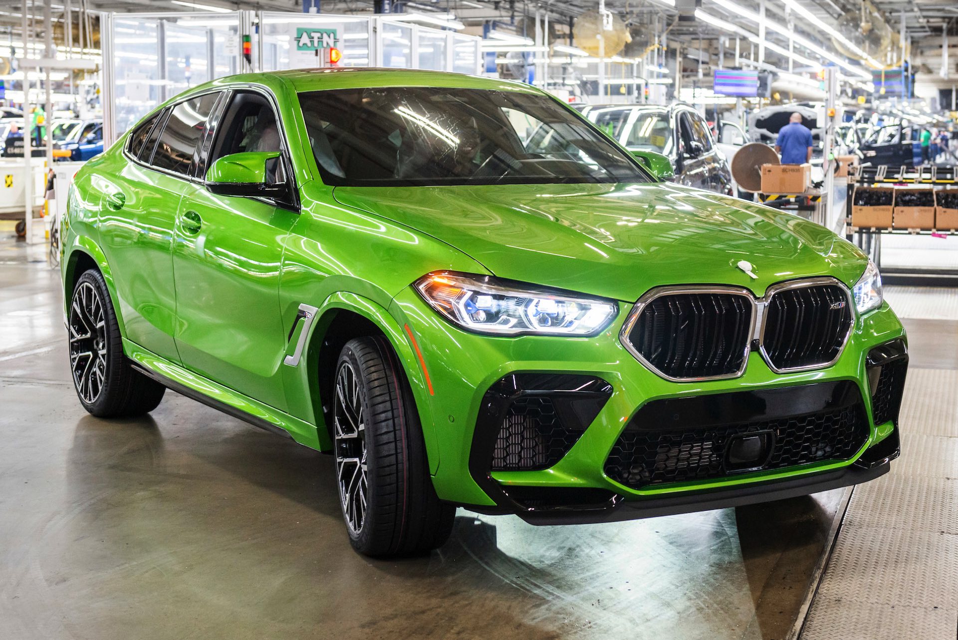 BMW X6 M in Java Green feiert sechs Millionen aus Spartanburg