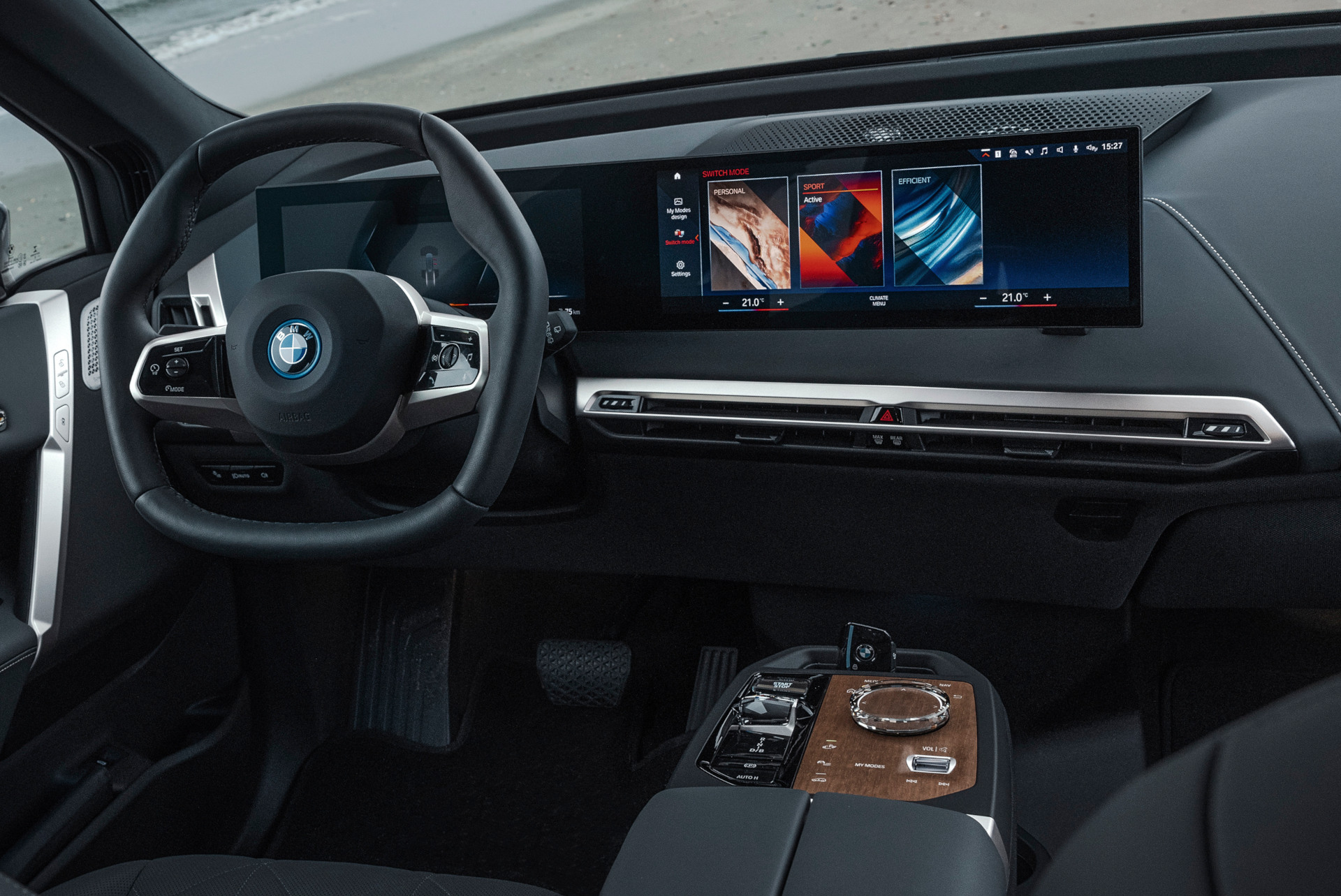 BMW X3 G45: Erlkönig-Fotos zeigen großen iDrive-Controller