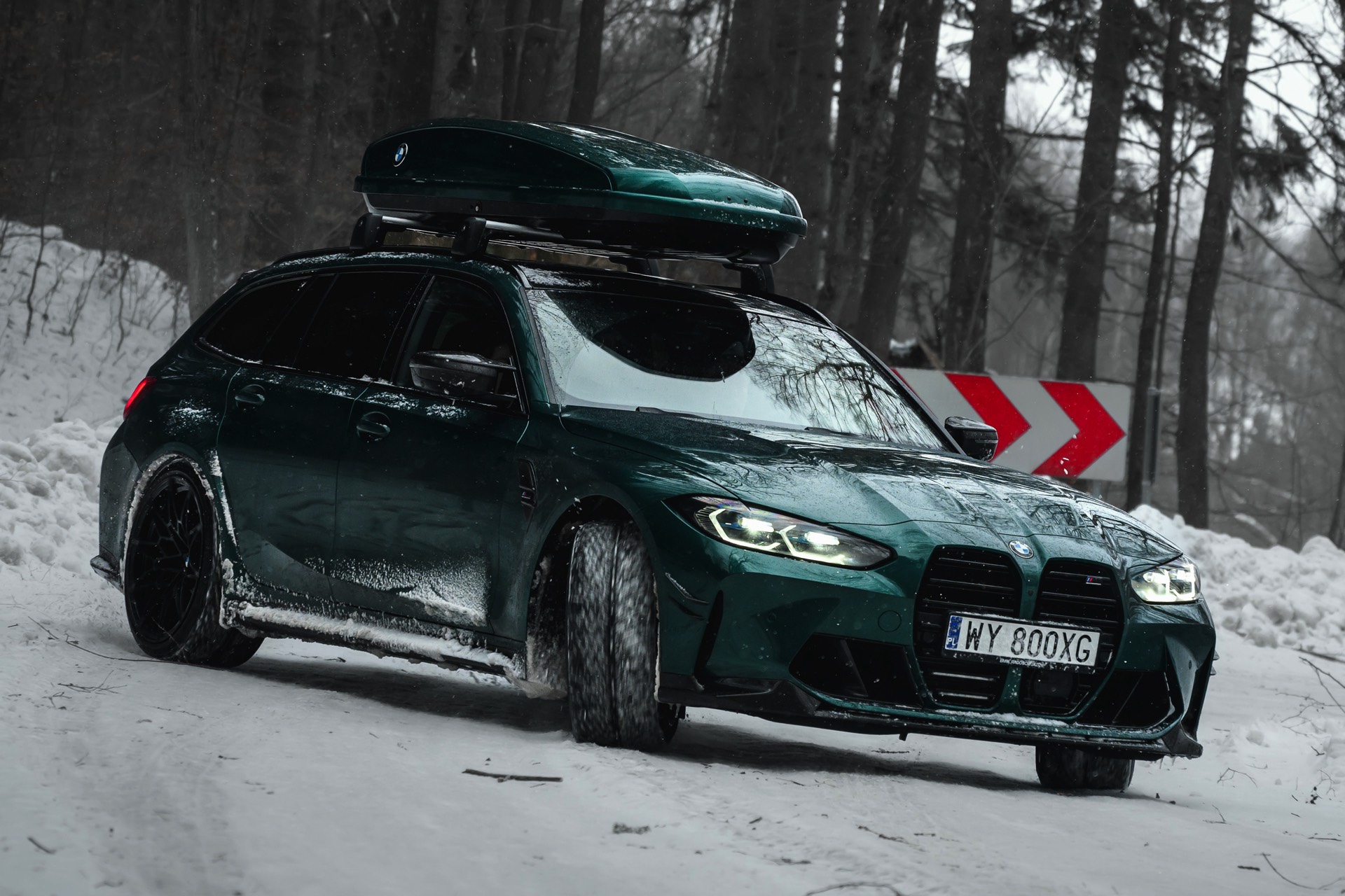 Drift mit Dachbox: BMW M3 Touring G81 im Winter-Einsatz