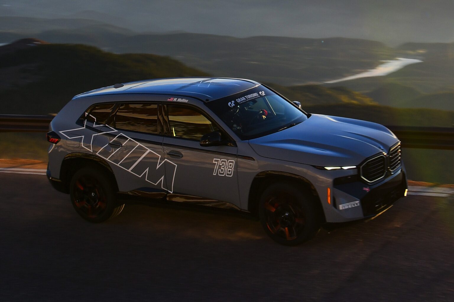 Pikes Peak: BMW XM Label Red holt Hybrid-SUV-Rekord