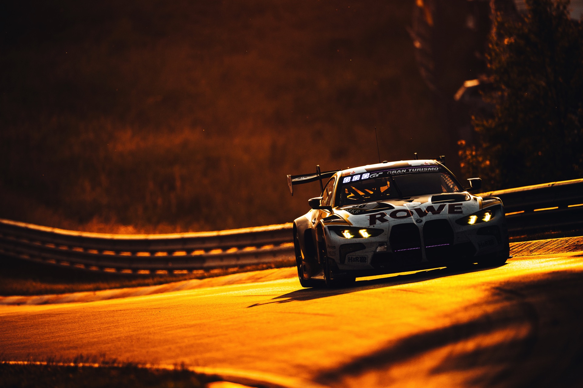 BMW-M4-GT3-Evo-ROWE-Racing-24h-Nuerburgring-2025-17.jpg