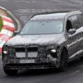 BMW X7 M60 & iX7: Erlkönig-Fotos zeigen V8- und Elektro-G67 am Ring