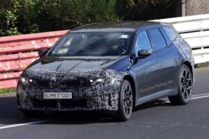 BMW i3 Touring: Erlkönig-Video zeigt NA1 im Nürburgring-Tempo