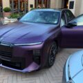 Garantiert nicht unauffällig: BMW 7er Facelift 2026 in Frozen Purple