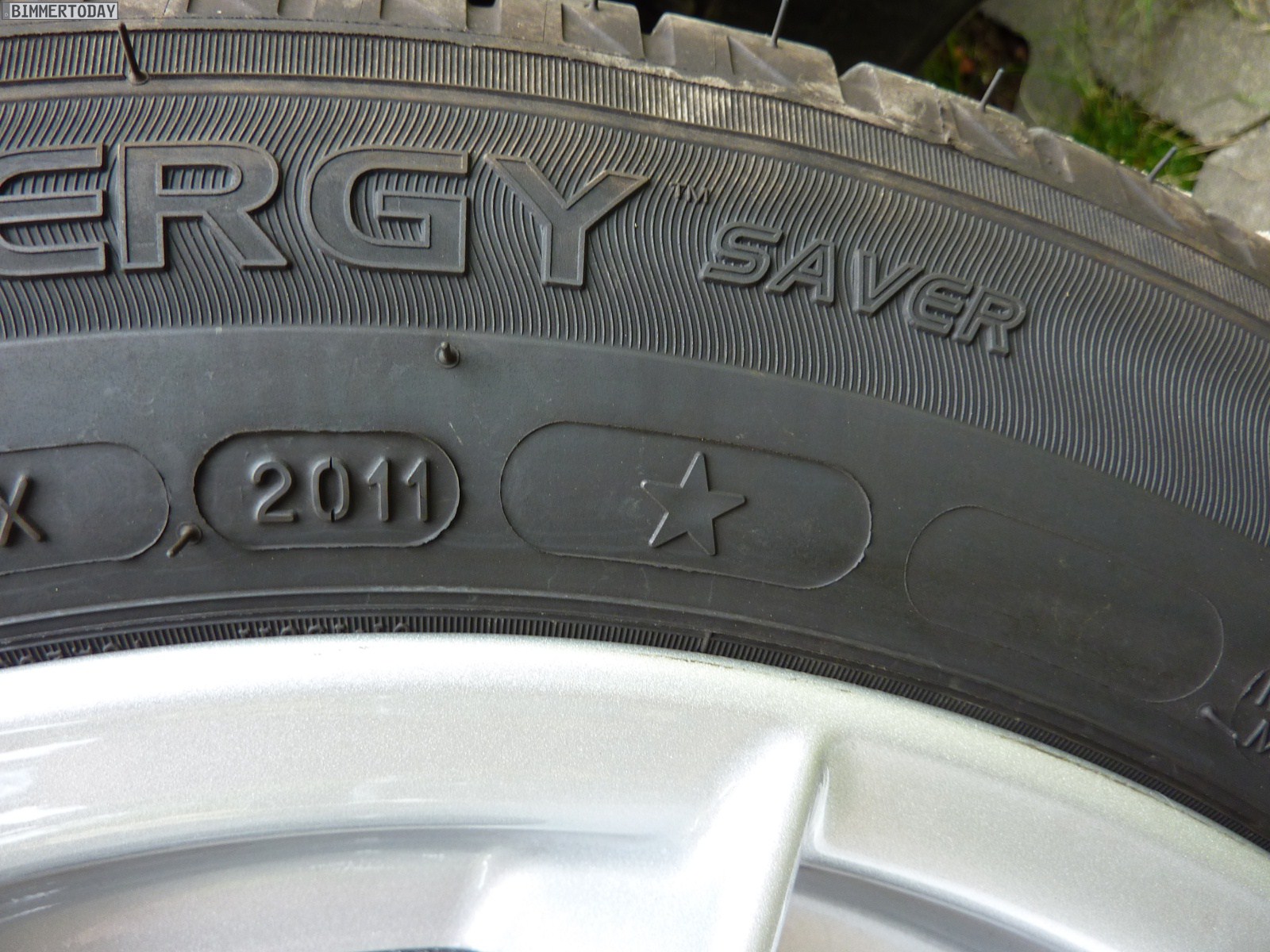 Ab 1 9 2011 Bmw Mini Geben Zwei Jahre Garantie Auf Reifen Mit Stern