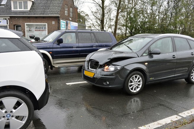 BMW-i3-Crash-vs-Seat-Altea-XL-Fotos-Eric-van-Lieshout-05