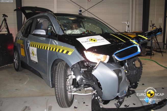 BMW-i3-Crashtest-Euro-NCAP-2013-Carbon-Elektroauto-4-Sterne-04