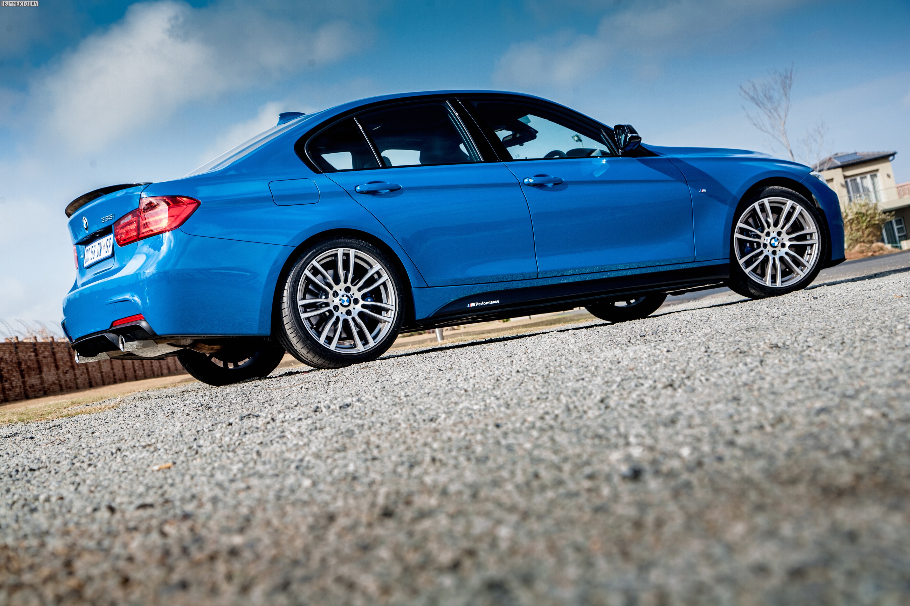 Laguna Seca Blau: BMW 3er M Performance Edition in Südafrika