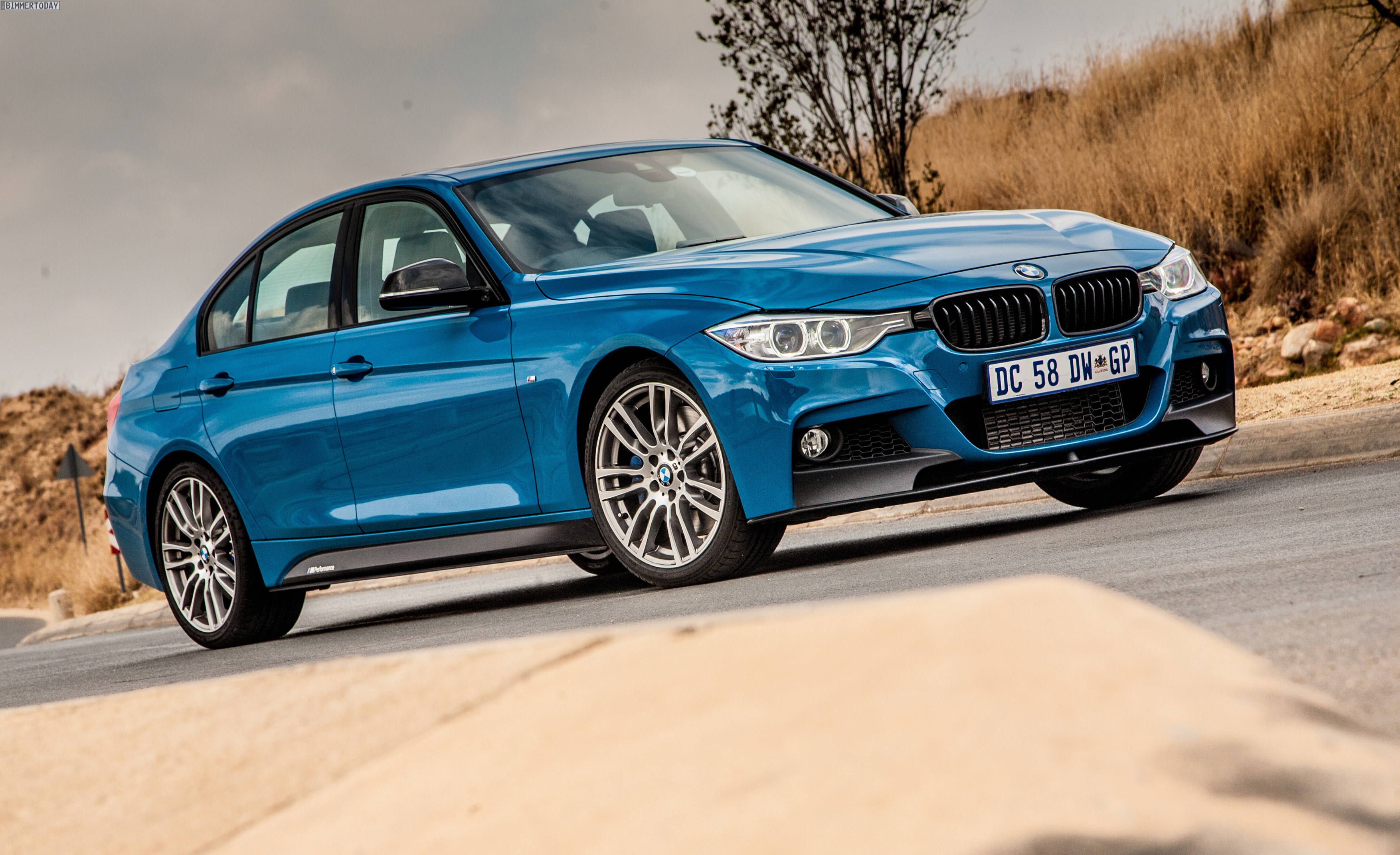 Laguna Seca Blau: BMW 3er M Performance Edition in Südafrika