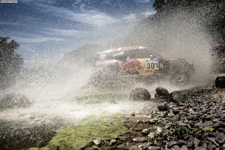 Rallye-Dakar-2015-MINI-ALL4-Racing-Nasser-Al-Attiyah-Red-Bull-05